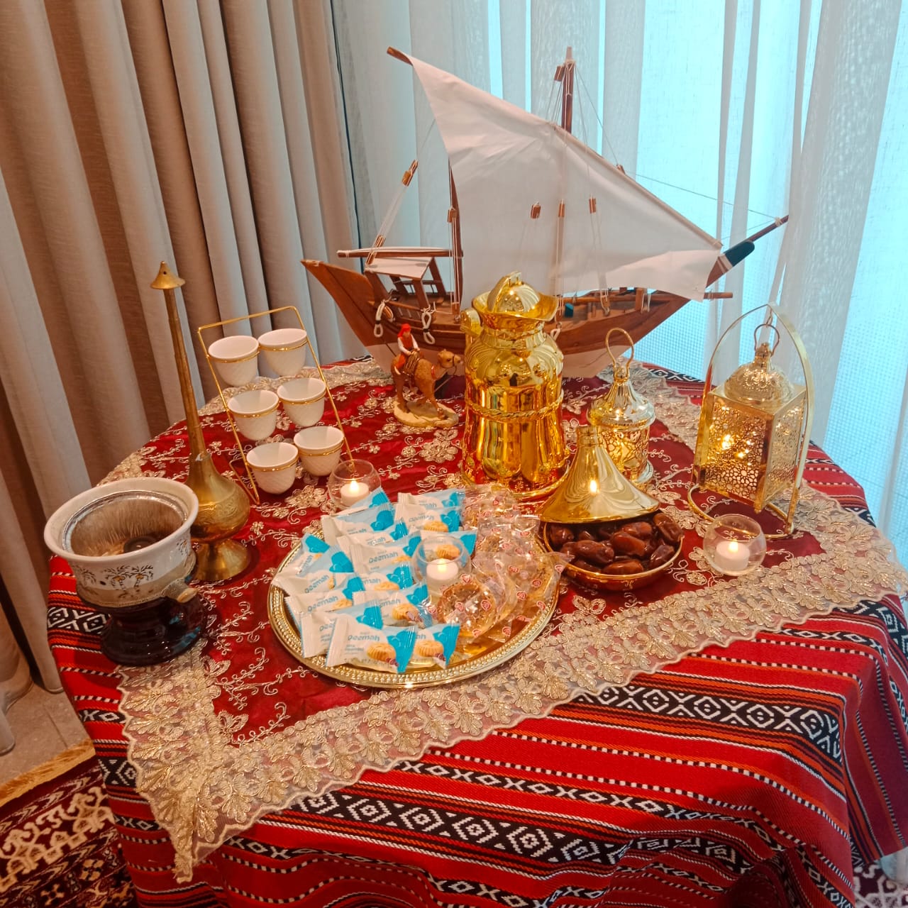 Arabic Coffee Setups — Gold dallah & dates service